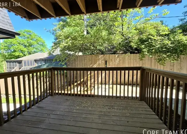 Property at 3909 Kenwood Ave Unit 15, Kansas City, MO, 64110, 1 bed, 1 bath, [object Object]