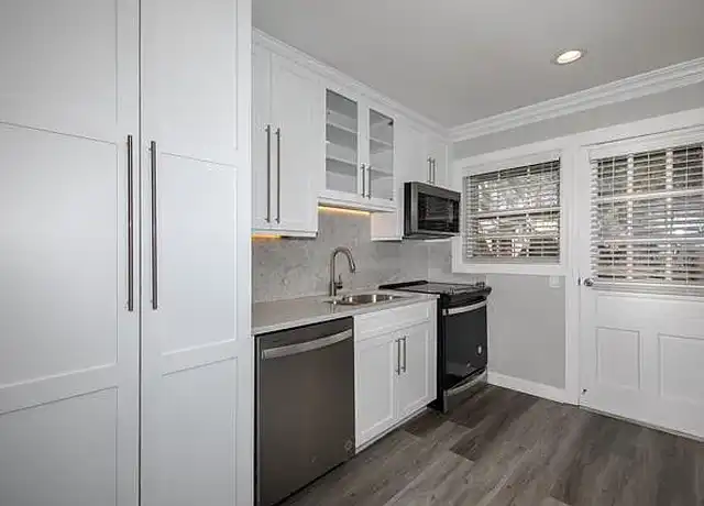 Property at Fairfield Townhouses At Massapequa - 25 Weaver Dr, Massapequa, NY, 11758, 1-3 bed, 1-2.5 bath, [object Object]