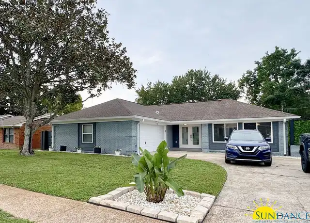 Property at 911 Rue de la Savoie, Mary Esther, FL, 32569, 3 beds, 2 baths, [object Object]