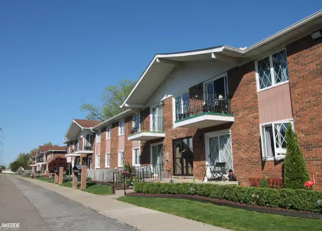 Property at 54679 Shelby Rd, Shelby Charter Twp, MI, 48316, 2 beds, 1 bath, [object Object]