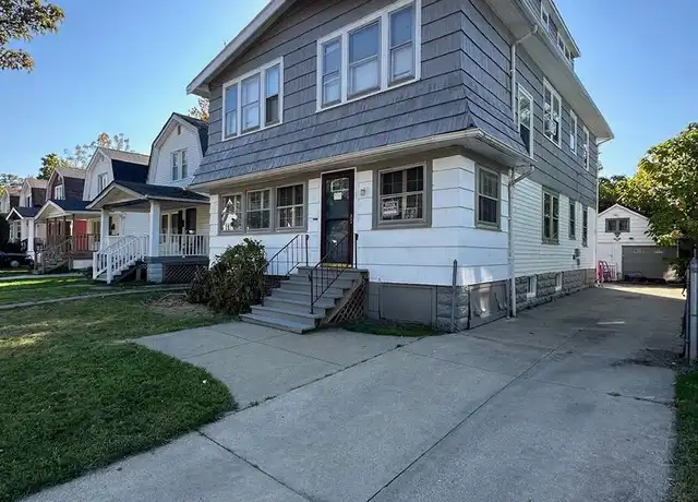 Property at 1462 E 175th St Unit DOWN, Cleveland, OH, 44110, 2 beds, 1 bath, [object Object]
