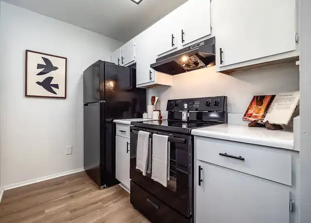 Property at ReNew on Ridgewood Apartments - 5000 Ridgewood Rd, Jackson, MS, 39211, 1-3 bed, 1-2 bath, [object Object]