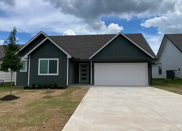 Property at 3901 E Montpelier St, Broken Arrow, OK, 74014, 4 beds, 2 baths, [object Object]