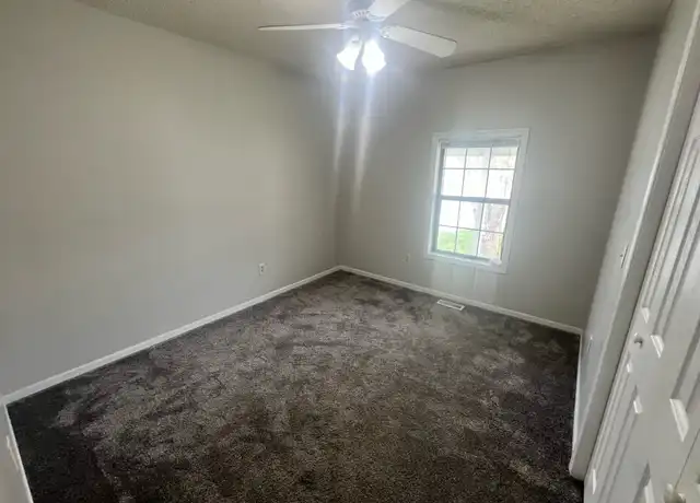 Property at 604 SE 105th Rd, Warrensburg, MO, 64093, 4 beds, 2.5 baths, [object Object]
