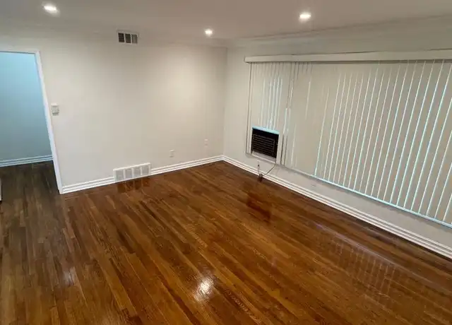 Property at 12558 Oxnard St Unit 12602, Valley Glen, CA, 91606, 2 beds, 1 bath, [object Object]