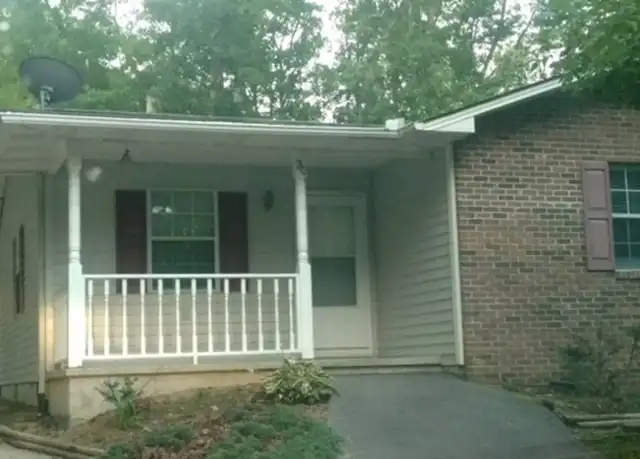 Property at 212 South Blvd, Sevierville, TN, 37862, 2 beds, 2 baths, [object Object]