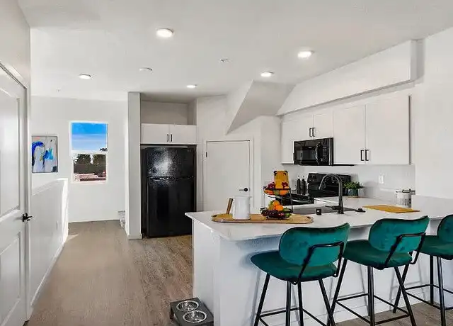 Property at South Park Place - 2915 E St, San Diego, CA, 92102, 3 beds, 2 baths, [object Object]