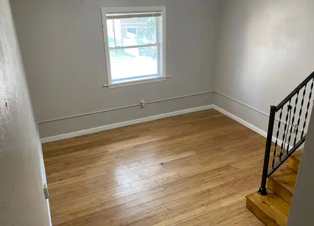Property at 1147 26th St Unit 1147 1/2, Des Moines, IA, 50311, 1 bed, 1 bath, [object Object]