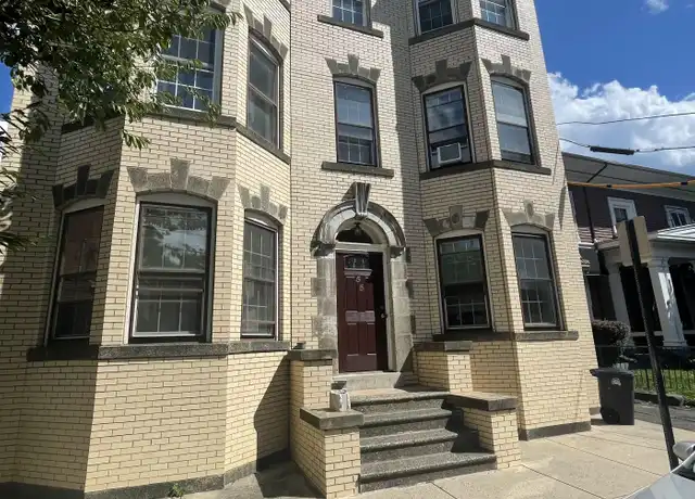 Property at 55 Warren St, New Haven, CT, 06511, 2 beds, 1 bath, [object Object]