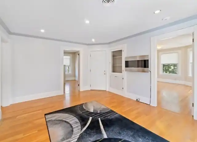 Property at 1189 Warren Ave Unit 2, Brockton, MA, 02301, 3 beds, 1 bath, [object Object]