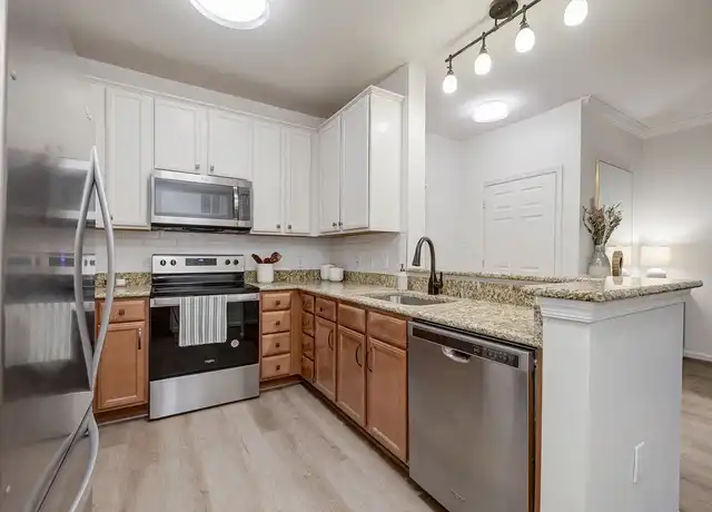 Property at Evergreens at Columbia Town Center - 10101 Governor Warfield Pkwy, Columbia, MD, 21044, 1-2 bed, 1-2 bath, [object Object]