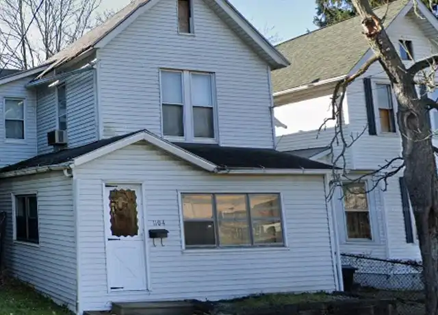 Property at 1104 5th St SW, Canton, OH, 44707, 5 beds, 1 bath, [object Object]