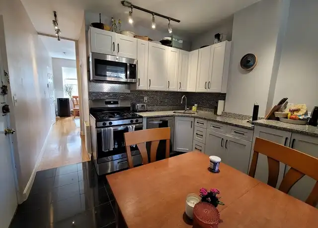 Property at 11 Phillips St #8, Boston, MA, 02114, 2 beds, 1 bath, [object Object]