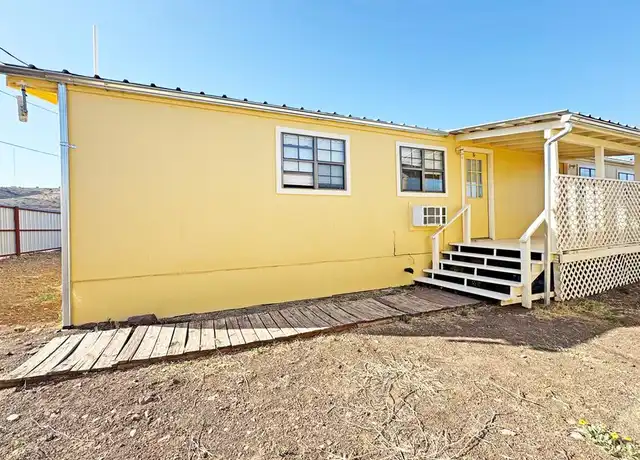 Property at 408 W Holland Ave Unit C, Alpine, TX, 79830, 1 bed, 1 bath, [object Object]