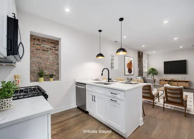 Property at 2455 W Armitage Ave Unit 2R, Chicago, IL, 60647, 3 beds, 1 bath, [object Object]