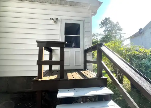 Property at 352 Maple Ave Unit C, Elmira, NY, 14904, 1 bed, 1.5 baths, [object Object]
