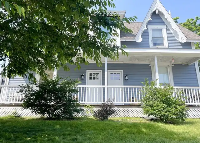 Property at 17 Court St Unit 1, Woburn, MA, 01801, 3 beds, 1.5 baths, [object Object]
