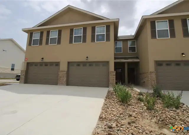 Property at 326 Untermaier St, Canyon Lake, TX, 78130, 3 beds, 2.5 baths, [object Object]