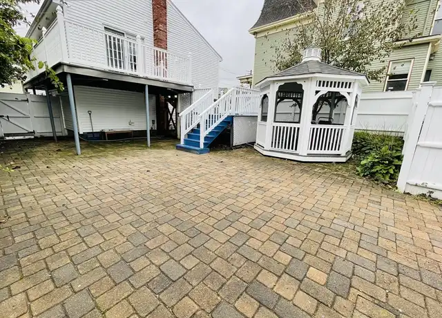 Property at 122 Central St Unit 1, Somerville, MA, 02145, 3 beds, 1 bath, [object Object]
