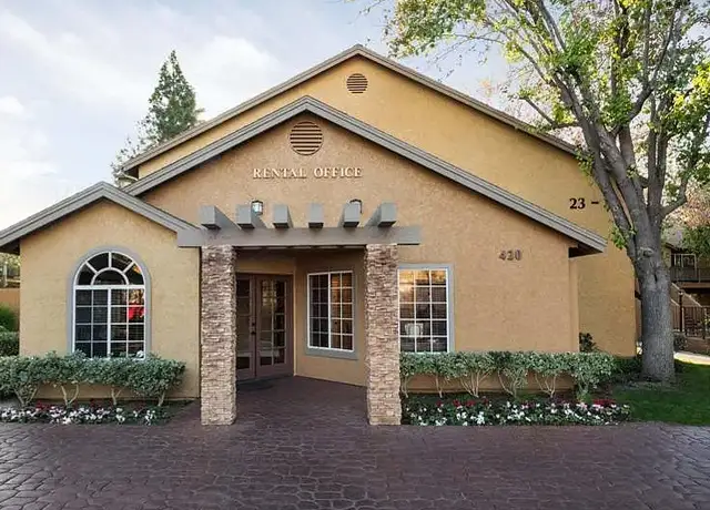 Photo of 420 Smilax Rd, San Marcos, CA 92078