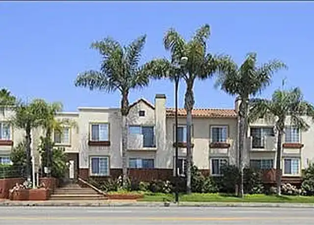 Property at Brighton Vista Apartments - 222 N Buena Vista St, Burbank, CA, 91505, 1 bed, 1 bath, [object Object]