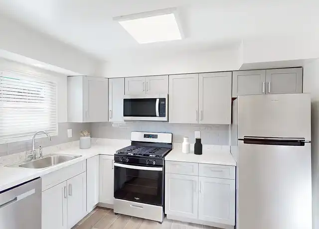 Property at Douglass Gardens Apartments - 462 Hamilton St Unit A, Somerset, NJ, 08873, 1 bed, 1 bath, [object Object]