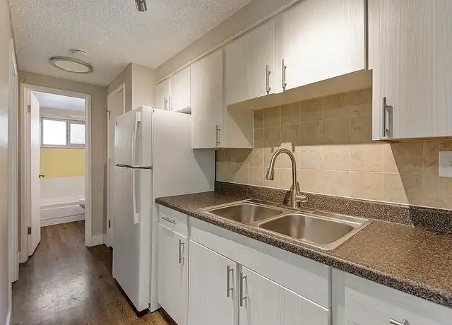 Property at South Washington St Apts - 75 S Washington St, Denver, CO, 80209, 1 bed, 1 bath, [object Object]