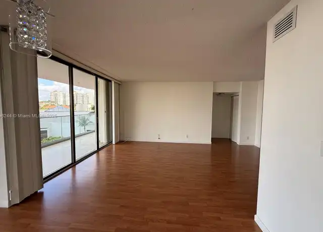 Property at 19707 Turnberry Way Unit 5C, Miami, FL, 33180, 1 bed, 1.5 baths, [object Object]