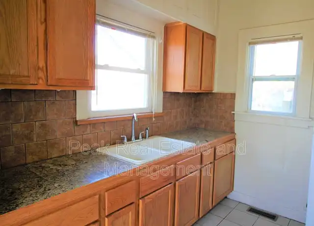 Property at 253 Eastern Ave SE, Grand Rapids, MI, 49503, 2 beds, 1.5 baths, [object Object]