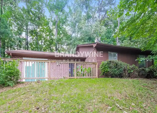 Property at 800 Hemingway Rd, Stone Mountain, GA, 30088, 3 beds, 2 baths, [object Object]