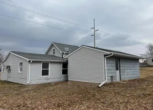 Property at 324 1st Ave, Grinnell, IA, 50112, 3 beds, 1 bath, [object Object]