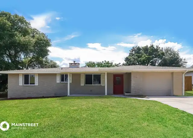 Property at 213 16th St NE, Winter Haven, FL, 33881, 3 beds, 3 baths, [object Object]