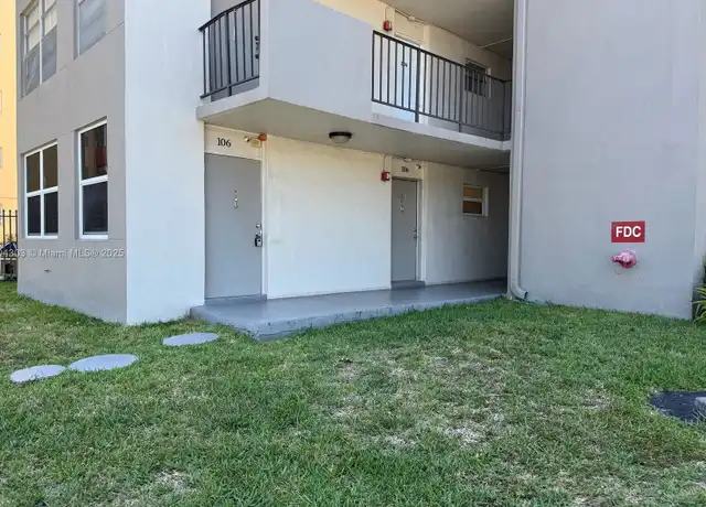 Property at 16450 Miami Dr #106, North Miami Beach, FL, 33162, 2 beds, 2 baths, [object Object]