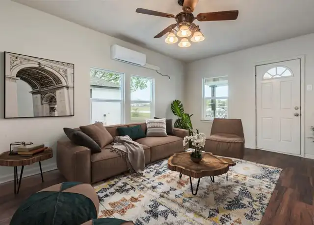 Property at 112 Gazley St Unit A, Smithville, TX, 78957, 3 beds, 2 baths, [object Object]
