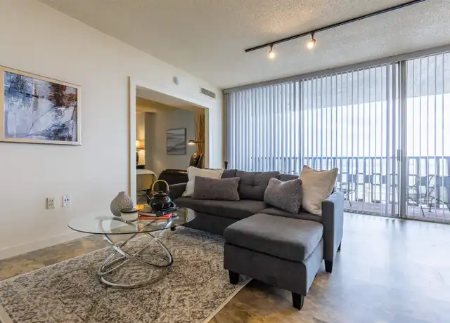 Property at 700 E 9th St Unit 13F, Little Rock, AR, 72202, 1 bed, 1 bath, [object Object]