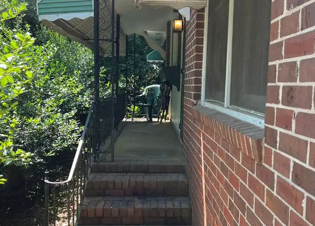 Property at 272 Arch St, Athens, GA, 30601, 3 beds, 1 bath, [object Object]