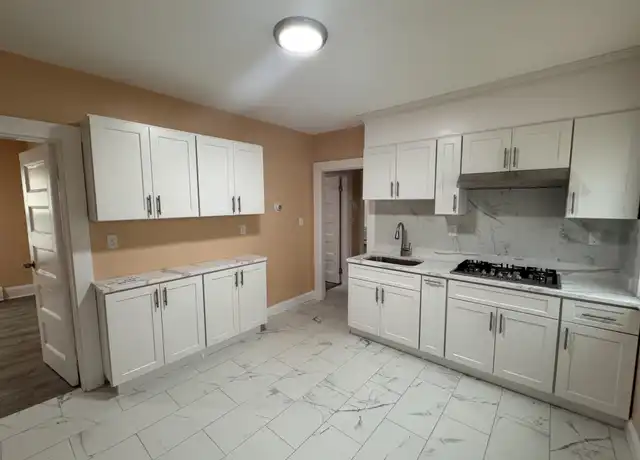 Property at 22 W Squantum St Unit 1, Quincy, MA, 02171, 2 beds, 1 bath, [object Object]