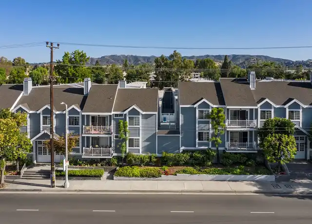 Property at Encino Garden Apartments - 17730 Burbank Blvd, Encino, CA, 91316, 1 bed, 1 bath, [object Object]