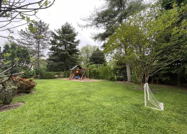 Photo of 11920 Gainsborough Rd, Potomac, MD 20854