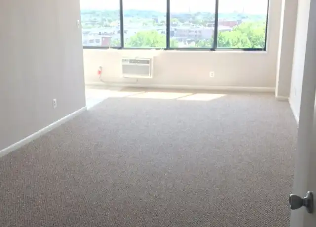 Property at 3300 16th St NW Unit 0206, Washington, DC, 20010, 0 beds, 1 bath, [object Object]