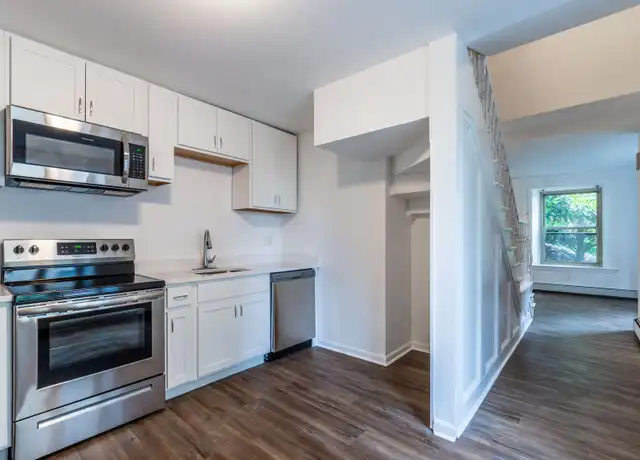 Property at 1516 Warren St Unit 8, Pittsburgh, PA, 15212, 2 beds, 1 bath, [object Object]