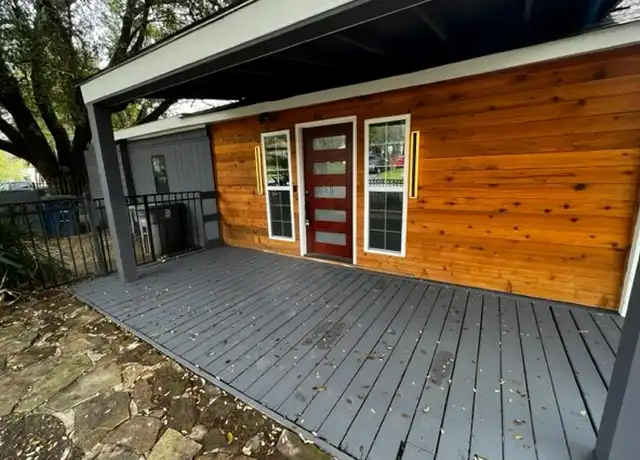 Property at 208 Cliffdale Ave, Dallas, TX, 75211, 4 beds, 2 baths, [object Object]