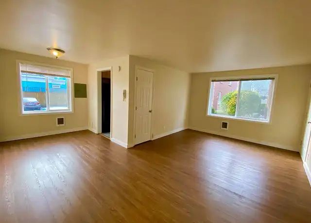 Property at 17th & Union Court - 1703 E Union St, Seattle, WA, 98122, 2 beds, 1 bath, [object Object]