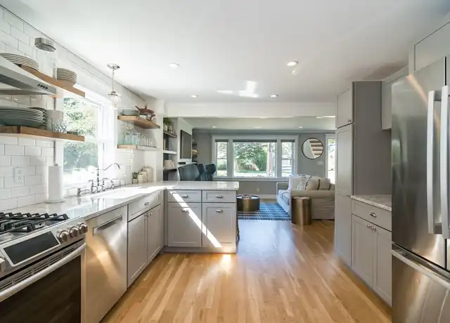 Property at 31B Oak St Unit SF, Wellesley, MA, 02482, 3 beds, 2 baths, [object Object]