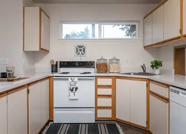 Property at The Montavilla - 608 NE 87th Ave, Portland, OR, 97220, 2-3 beds, 1-1.5 bath, [object Object]