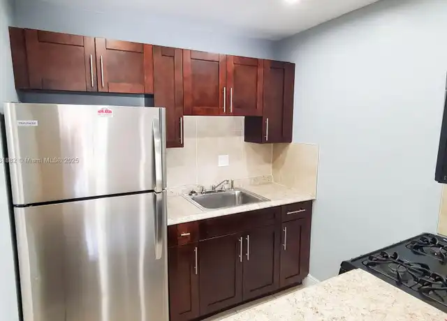 Property at 1255 W 53rd St #310, Hialeah, FL, 33012, 1 bed, 1.5 baths, [object Object]