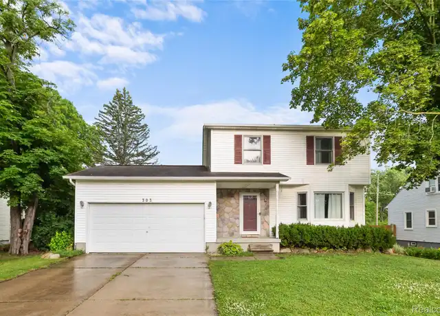 Property at 303 S Saginaw St, Lapeer, MI, 48446, 3 beds, 1.5 baths, [object Object]