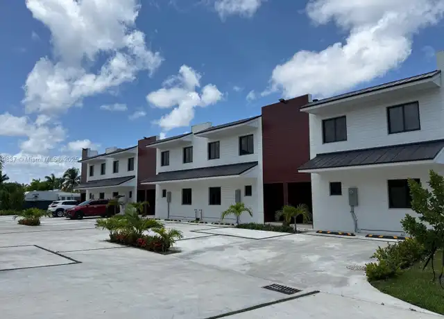 Property at 936 NW 10th St #2, Florida City, FL, 33034, 4 beds, 3 baths, [object Object]