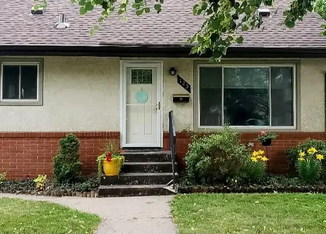 Property at 125 14th Ave S, South Saint Paul, MN, 55075, 4 beds, 2 baths, [object Object]