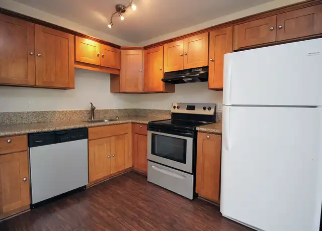 Property at 4232 SE Cesar Estrada Chavez Blvd Unit 4230, Portland, OR, 97202, 1 bed, 1 bath, [object Object]
